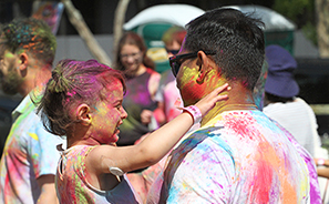 Holli Festival of Colour :  Photos : Richard Moore : Photographer